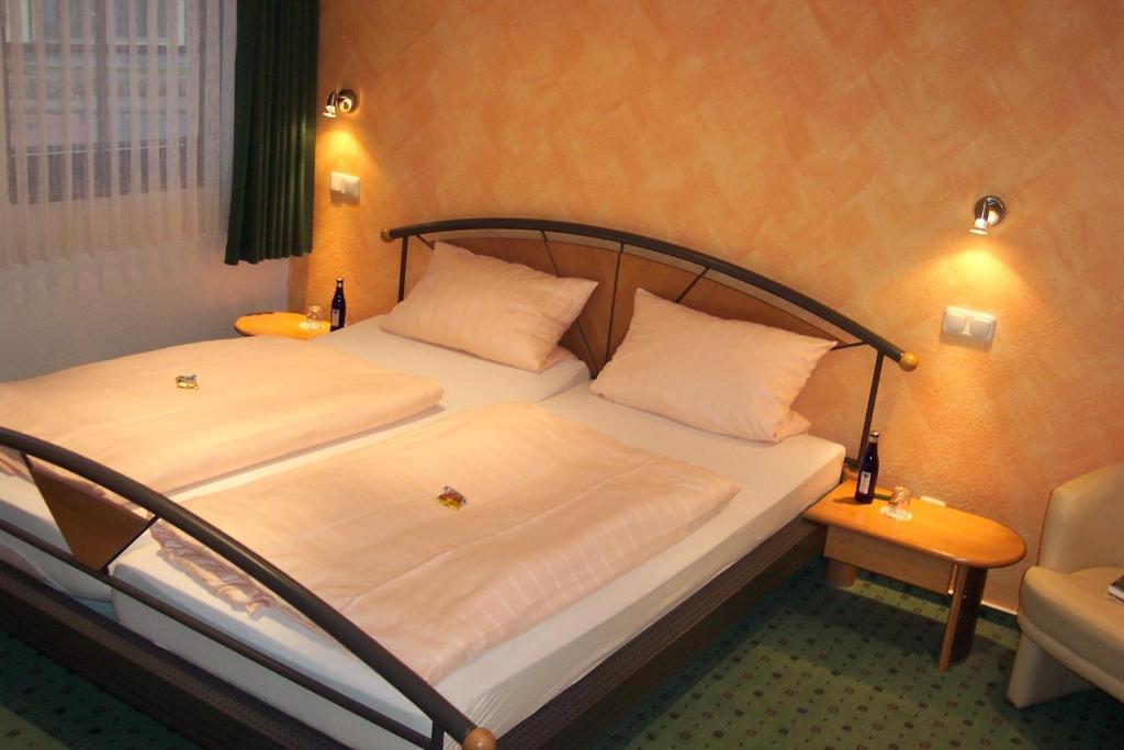 Beim Holzschnitzer Hotel Dreis-Brück Szoba fotó